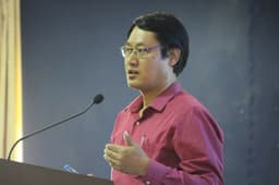 ड. फनिन्द्र गयारी